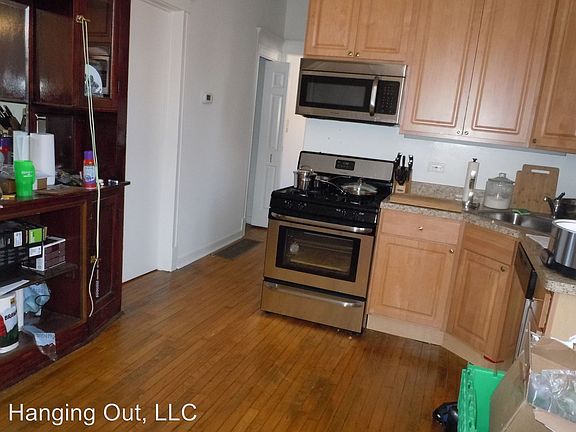 3rd image of 2219 W Le Moyne St #1E