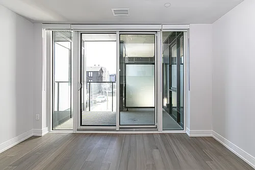 664 Spadina Ave Photo 1
