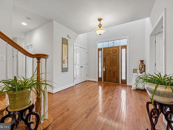3rd image of 746 Upper Gulph Rd