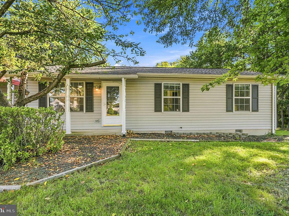 1st image of 49 Carter Ln