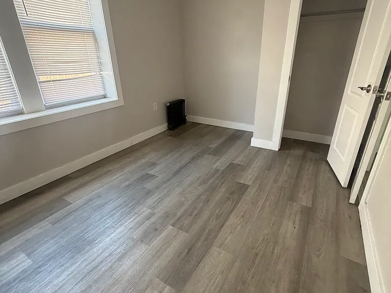 332 61st St #4B — Photo 5