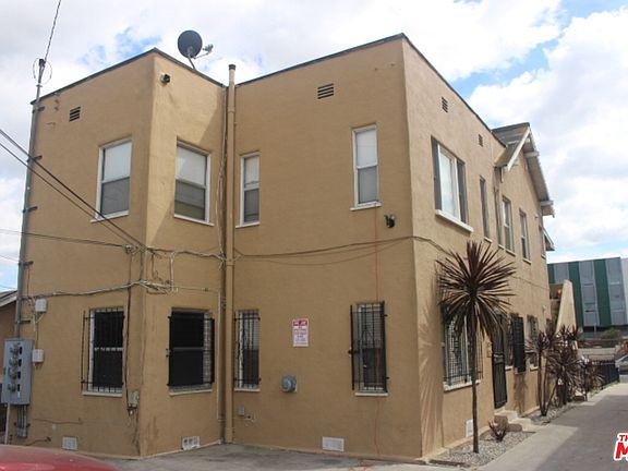 4th image of 1119 3/4 W 85th St