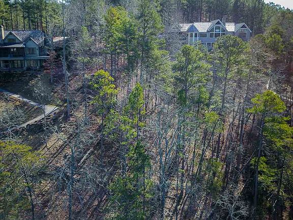 3rd image of 221 Governor Glen Dr