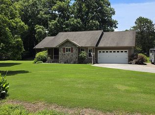 636 Magnolia Ln, Chatsworth, GA 30705