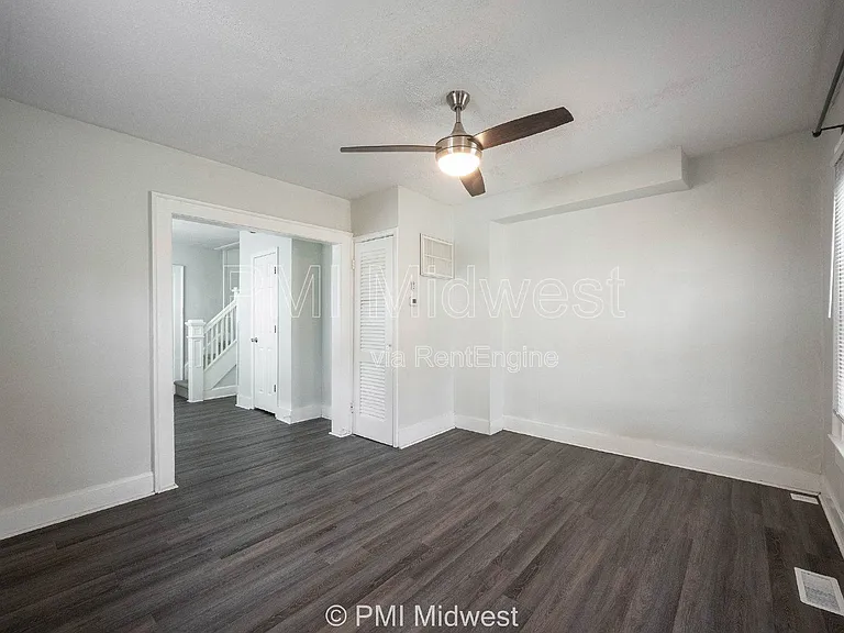 944 E Minnesota St — Photo 5