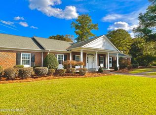 109 S 1st St, Hookerton, NC 28538
