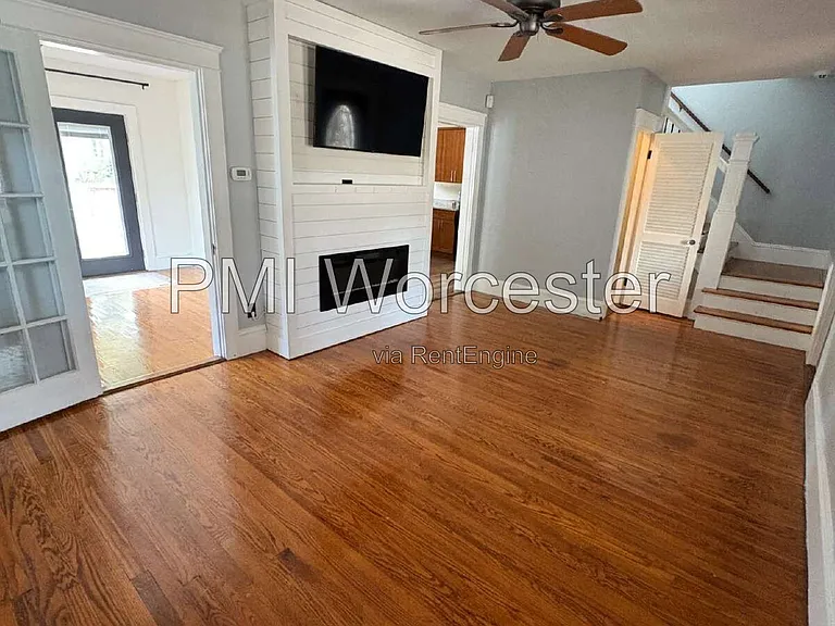 465 Chandler St — Photo 4