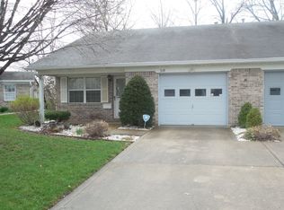 319 Dangerfield Dr, Beech Grove, IN 46107