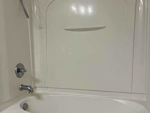 3rd image of 605 Margie Dr #605