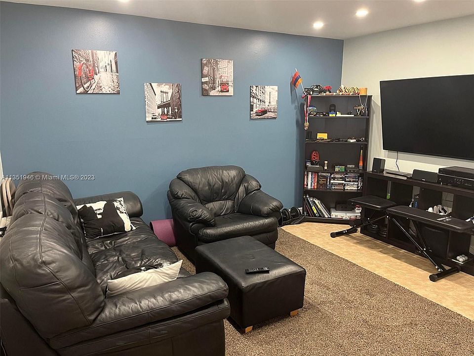1st image of 236 SE 9th Ave APT 1-4