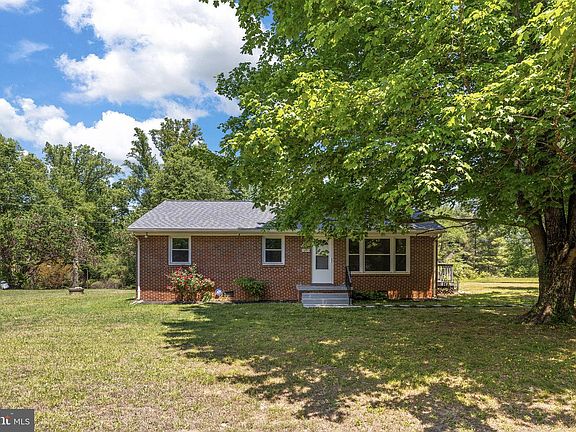 3rd image of 17195 Oakshade Rd