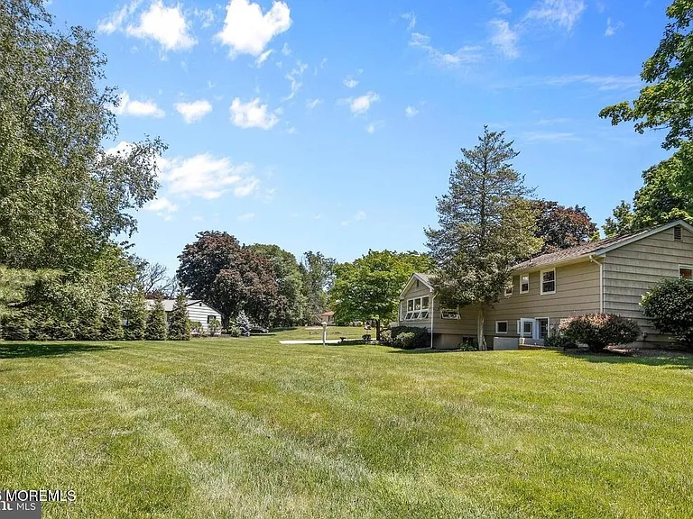 87 Hillside Dr — Photo 23