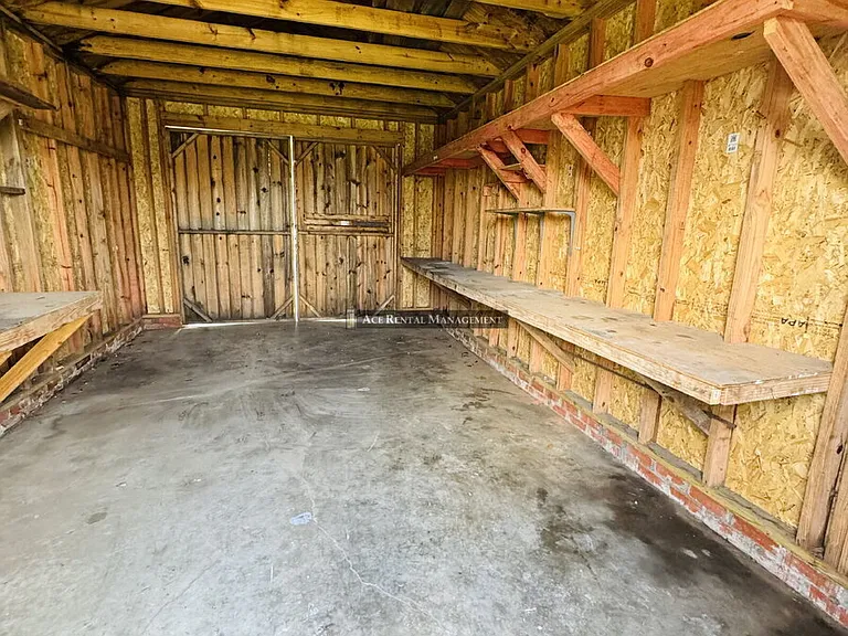 1 E Lutcher Ave #A — Photo 15