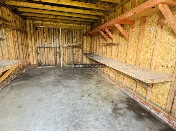 1 E Lutcher Ave #A, Orange, TX 77630