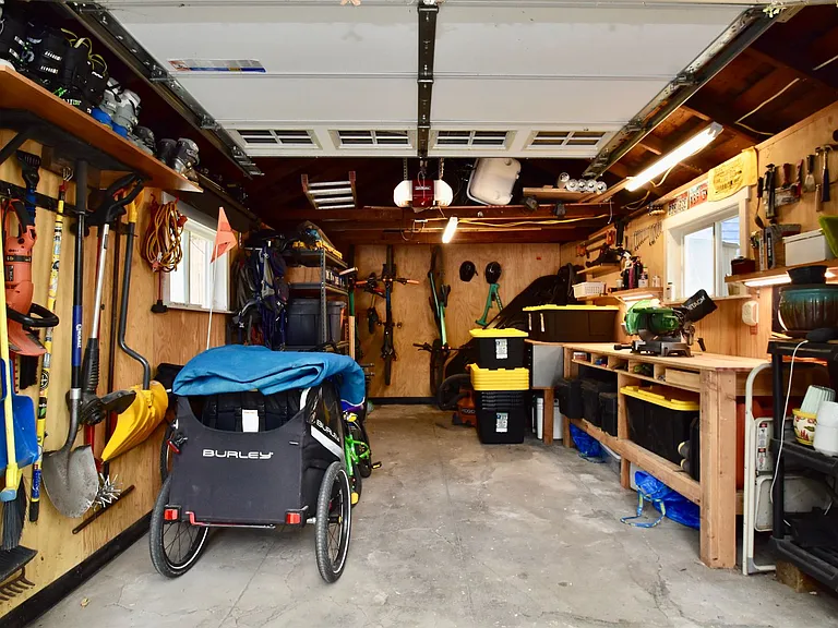 854 E Kensington Ave — Photo 33