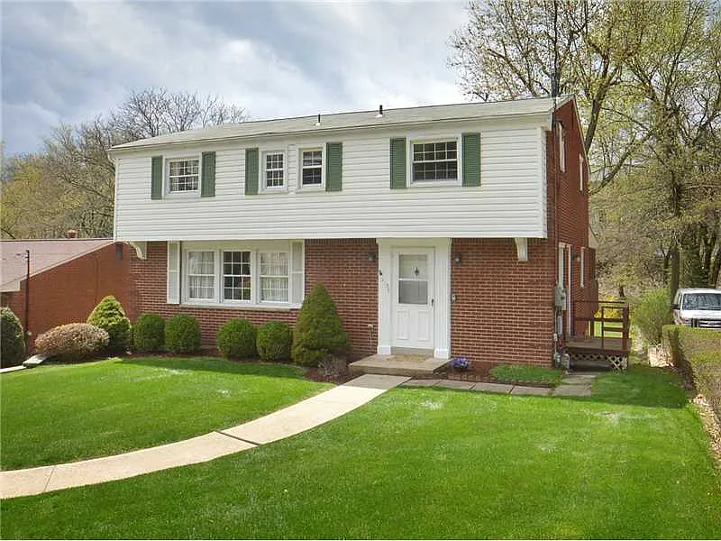263 McKenzie Dr photo 1