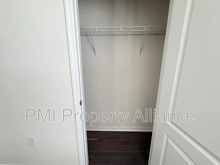 131 Bella Dr — Photo 23