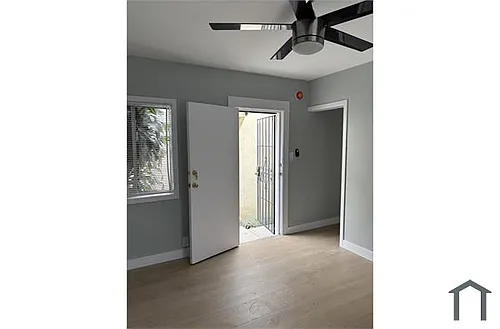 916 Watson Ave #4 Photo 1