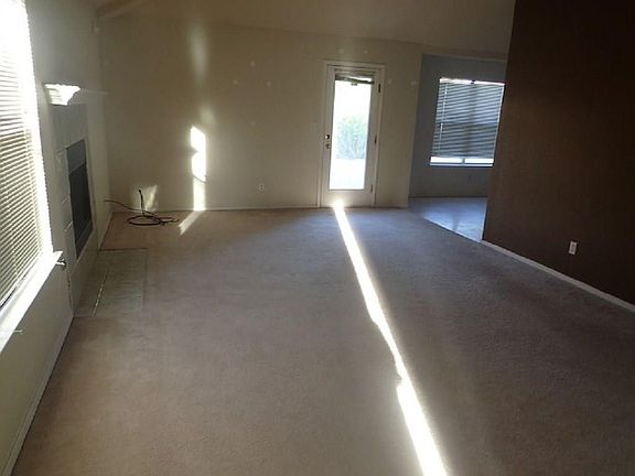 3rd image of 10704 Coral Sands Dr