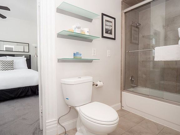 2nd image of 5712 Howe St #H2