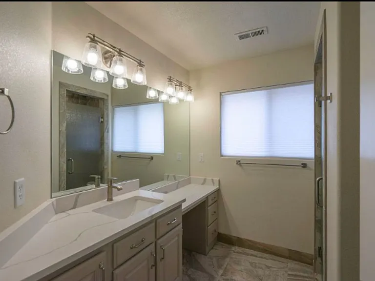 2349 S Legacy Dr — Photo 8