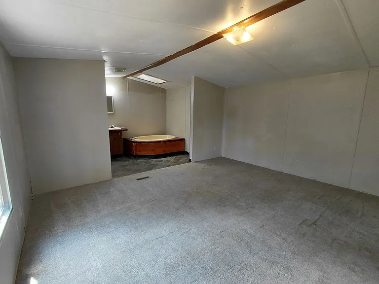 20899 Hampton Dr — Photo 1