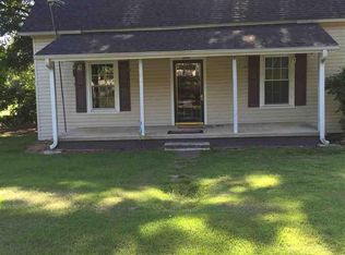 301 Summey St, Central, SC 29630