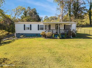 415 Hollingsworth Cir, Clinton, TN 37716