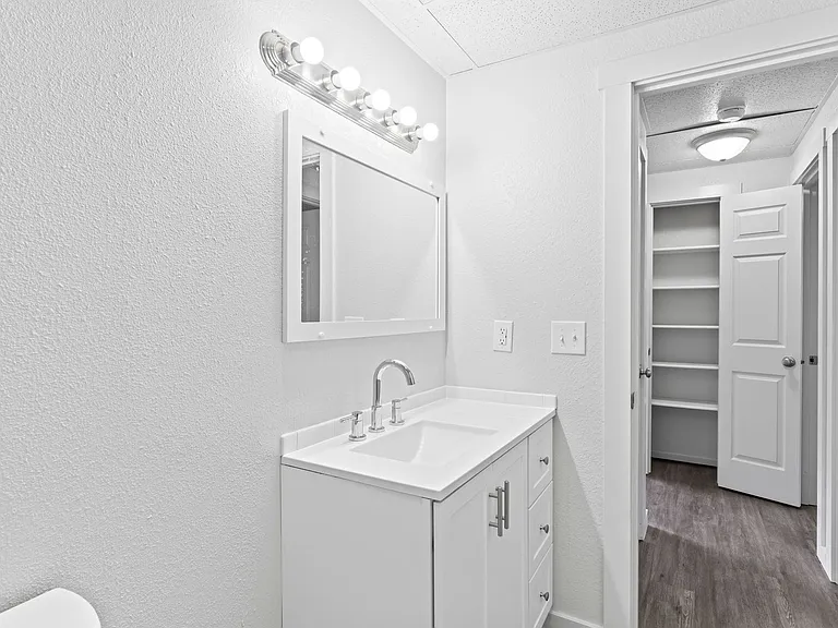 5310 Lionheart Dr — Photo 17