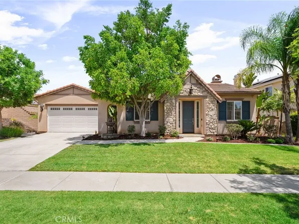 8416 Sunset Rose Dr, Corona, CA 92883