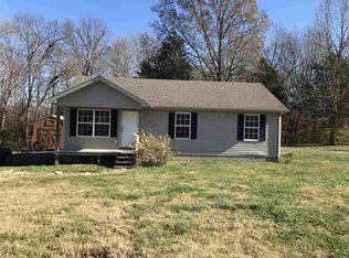 280 Ray Hooten Rd, Scottsville, KY 42164