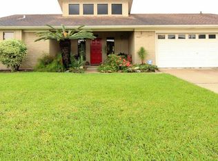 3156 Capitan Dr, Port Neches, TX 77651