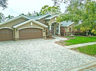 13922 Oak Forest Blvd N, Seminole, FL 33776