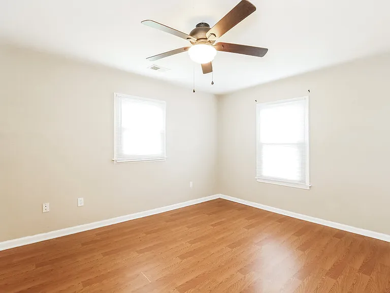 2125 NE Gaddy Rd — Photo 11