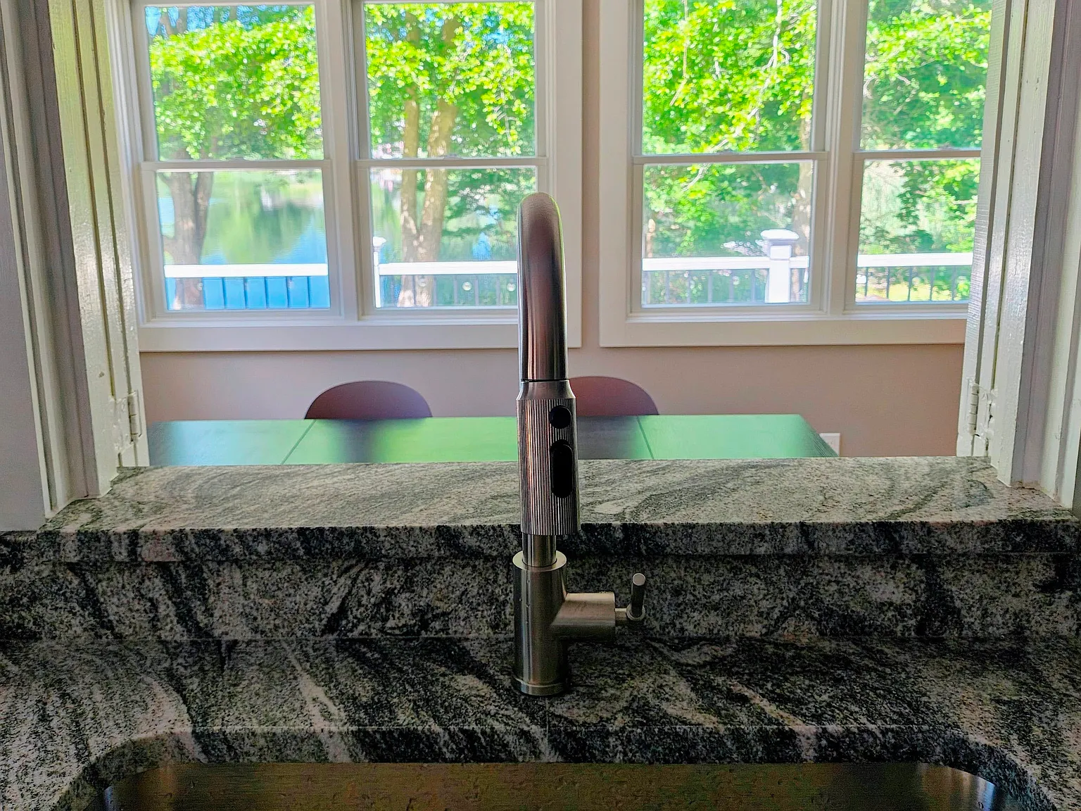 2 bed, 872 sqft, $3,395 — Photo 4