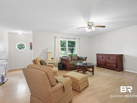 5th image of 507 W Amanda Ave