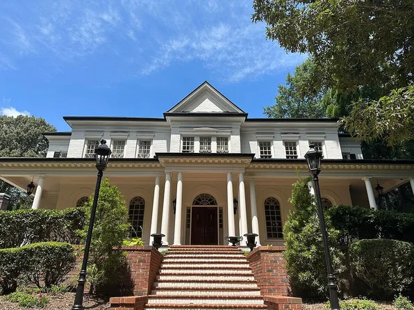 4270 W Club Ln NE, Atlanta, GA 30319
