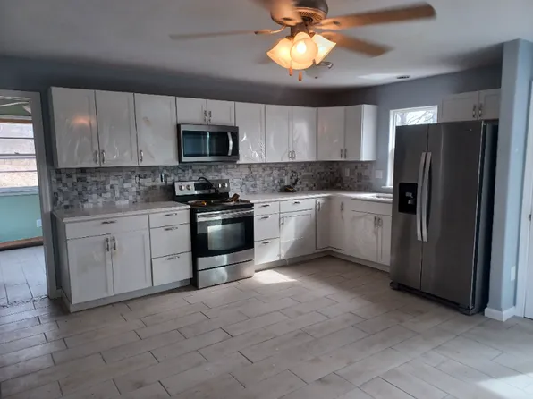 70 Dollar Ln, Lampe, MO 65681