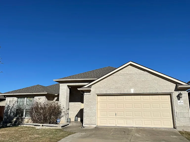11713 Dunblane Way — Photo 1