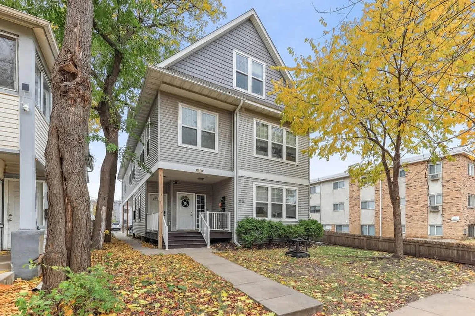5 bed, 4.0 bath, 2088 sqft, $7,513 — Photo 3