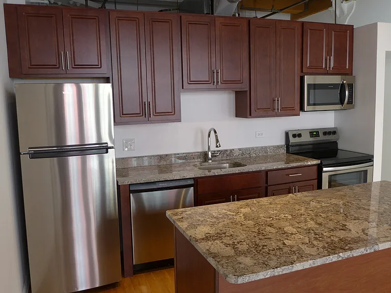 Old Franklin Building — Photo 8