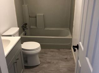 608 E Main St #8, Livingston, TN 38570