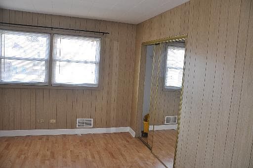 4th image of 2522 N Elm St