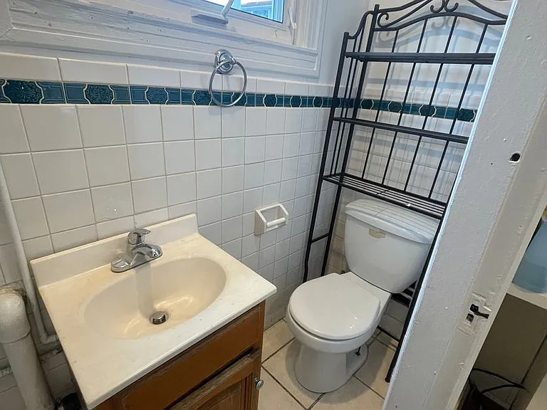 5 Water St #C — Photo 8