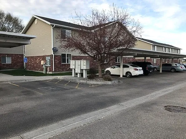 264 N 3rd E APT 406, Rexburg, ID 83440