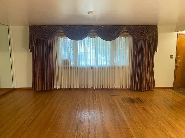 Living room. Viewpoint from Dining room area.