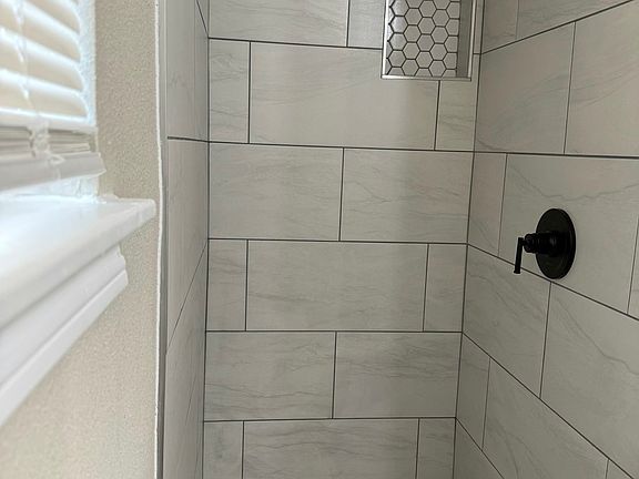 Ensuite shower