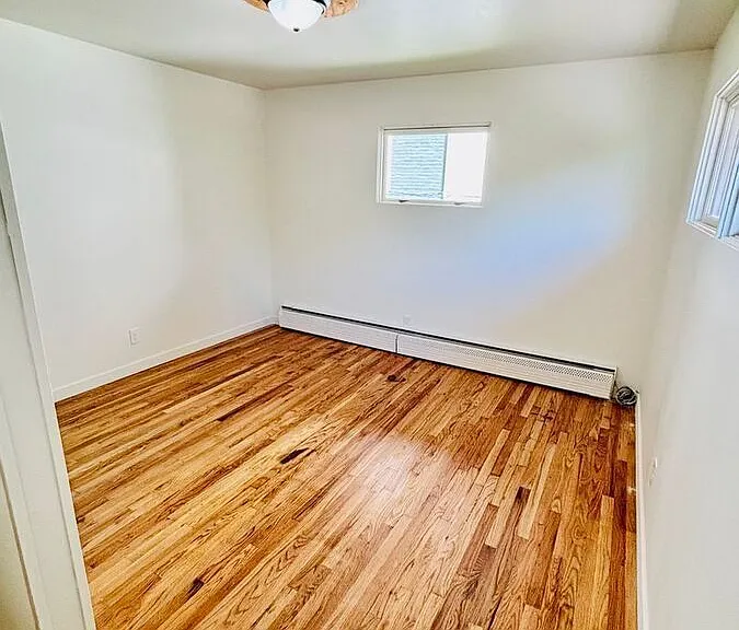 416 Clarke St — Photo 6
