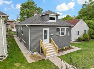 82 W 14th Pl, Chicago Heights, IL 60411