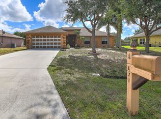 471 NW Biltmore St, Port Saint Lucie, FL 34983